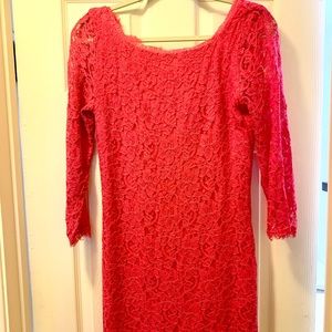Mint condition fuchsia DVF Zarita dress.